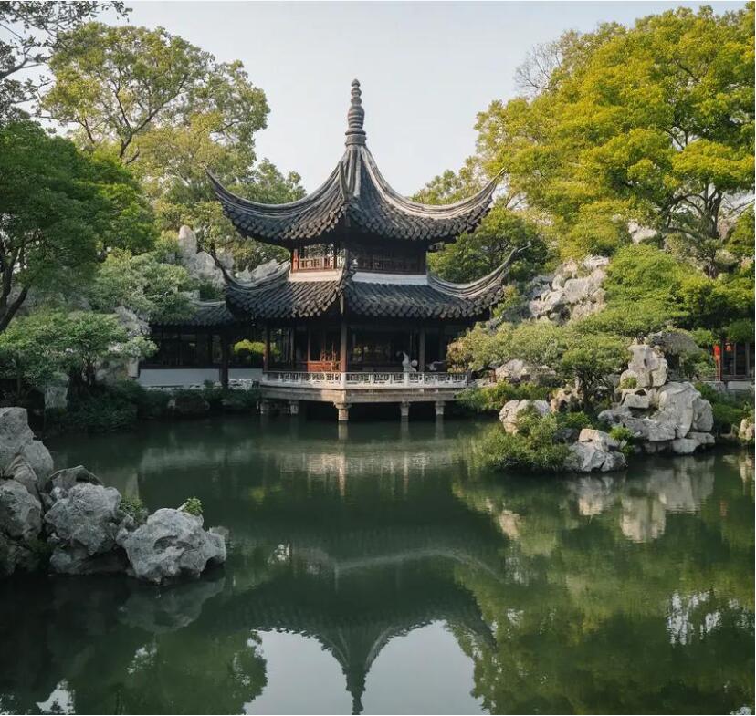 伊春翠峦傲芙餐饮有限公司